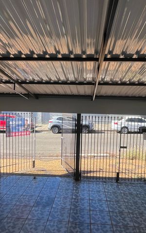 Casa para alugar com 260m², 3 quartos e 2 vagas
