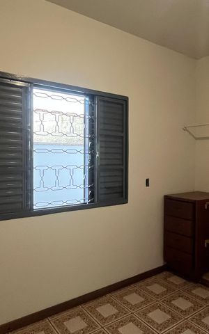 Casa para alugar com 260m², 3 quartos e 2 vagas