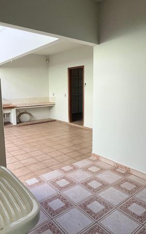 Casa para alugar com 260m², 3 quartos e 2 vagas