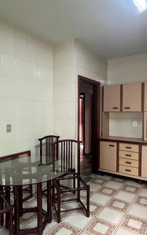 Casa para alugar com 260m², 3 quartos e 2 vagas