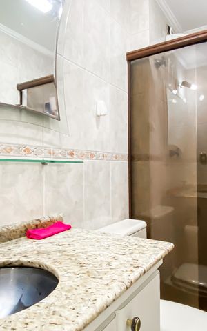 Apartamento à venda com 52m², 2 quartos e 1 vaga Apartamento à venda com 52m², 2 quartos e 1 vagaBanheiro
