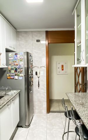 Apartamento à venda com 52m², 2 quartos e 1 vaga Apartamento à venda com 52m², 2 quartos e 1 vagaCozinha
