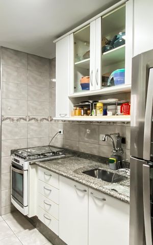 Apartamento à venda com 52m², 2 quartos e 1 vaga Apartamento à venda com 52m², 2 quartos e 1 vagaCozinha