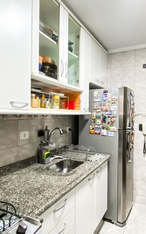 Apartamento à venda com 52m², 2 quartos e 1 vaga Apartamento à venda com 52m², 2 quartos e 1 vagaCozinha
