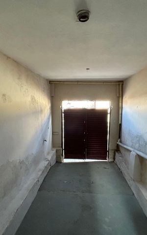 Casa à venda com 240m², 4 quartos e 2 vagas
