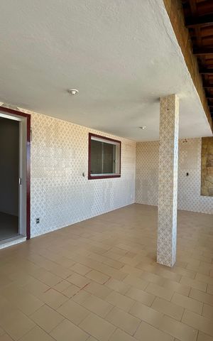 Casa à venda com 240m², 4 quartos e 2 vagas