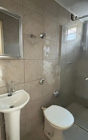Casa à venda com 240m², 4 quartos e 2 vagas