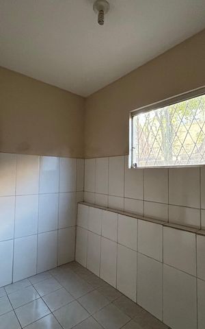Casa à venda com 240m², 4 quartos e 2 vagas
