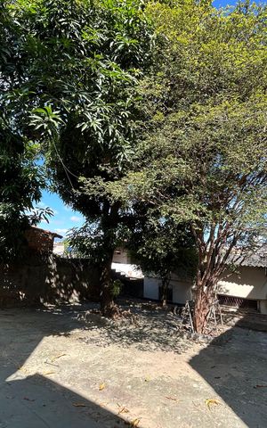 Casa à venda com 240m², 4 quartos e 2 vagas