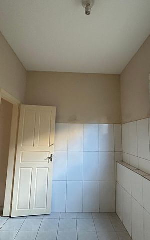 Casa à venda com 240m², 4 quartos e 2 vagas
