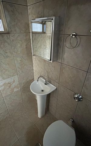 Casa à venda com 240m², 4 quartos e 2 vagas