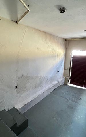 Casa à venda com 240m², 4 quartos e 2 vagas