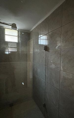 Casa à venda com 240m², 4 quartos e 2 vagas