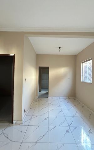 Casa à venda com 240m², 4 quartos e 2 vagas