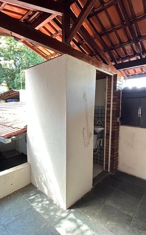 Casa à venda com 240m², 4 quartos e 2 vagas
