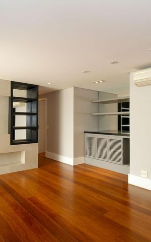 Apartamento à venda com 156m², 2 quartos e 2 vagas Apartamento à venda com 156m², 2 quartos e 2 vagasSala