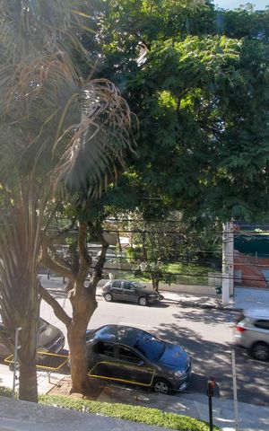 Apartamento à venda com 156m², 2 quartos e 2 vagas Apartamento à venda com 156m², 2 quartos e 2 vagasVista da Varanda Gourmet