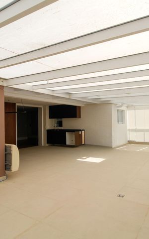 Apartamento à venda com 156m², 2 quartos e 2 vagas Apartamento à venda com 156m², 2 quartos e 2 vagasVaranda Gourmet