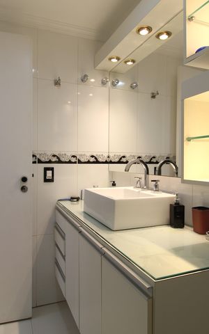 Apartamento para alugar com 68m², 2 quartos e 2 vagasBanheiro
