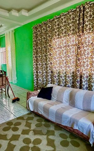 Casa para alugar com 140m², 4 quartos e 6 vagas