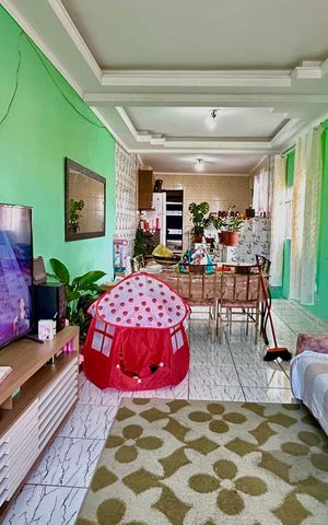 Casa para alugar com 140m², 4 quartos e 6 vagas