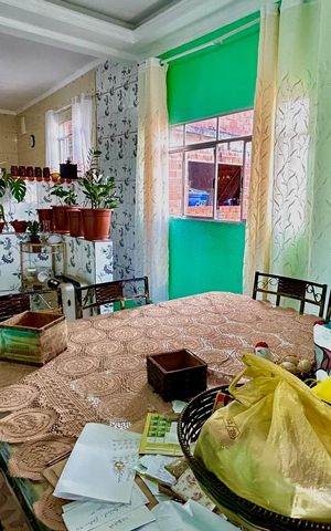 Casa para alugar com 140m², 4 quartos e 6 vagas