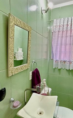 Casa para alugar com 140m², 4 quartos e 6 vagas