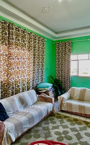 Casa para alugar com 140m², 4 quartos e 6 vagas
