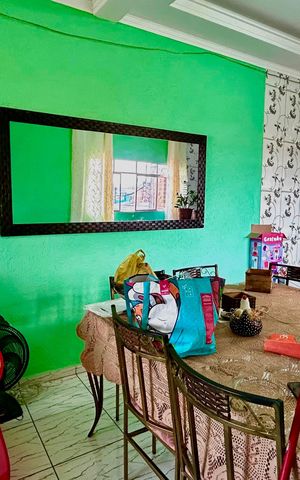 Casa para alugar com 140m², 4 quartos e 6 vagas