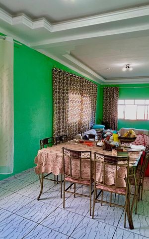 Casa para alugar com 140m², 4 quartos e 6 vagas