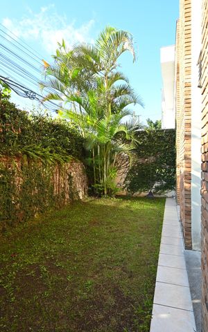 Casa à venda com 260m², 4 quartos e 1 vagaJardim