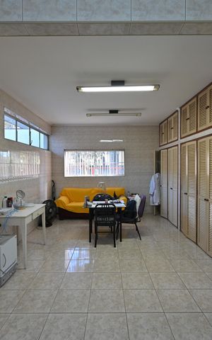 Casa à venda com 260m², 4 quartos e 1 vagaCozinha