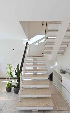 Casa à venda com 260m², 4 quartos e 1 vagaSala