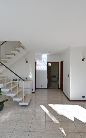 Casa à venda com 260m², 4 quartos e 1 vagaSala