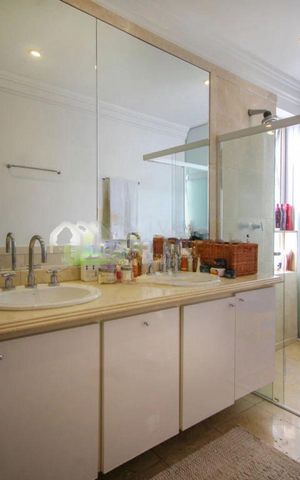 Casa à venda com 606m², 3 quartos e 6 vagas