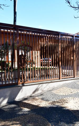 Casa à venda com 213m², 3 quartos e 4 vagasFachada