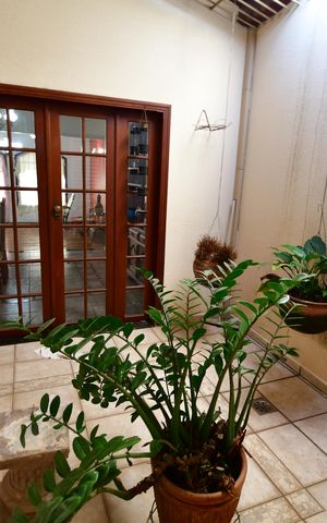 Casa à venda com 213m², 3 quartos e 4 vagasQuarto 1 - Vista