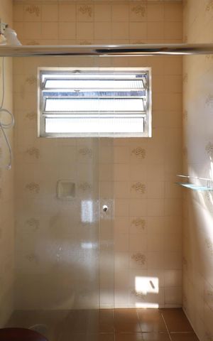 Casa à venda com 208m², 3 quartos e 3 vagas Casa à venda com 208m², 3 quartos e 3 vagasBanheiro