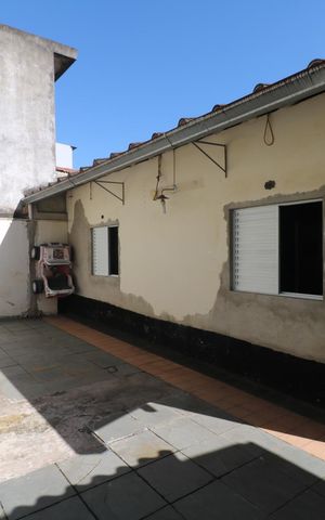 Casa à venda com 208m², 3 quartos e 3 vagas Casa à venda com 208m², 3 quartos e 3 vagasQuintal