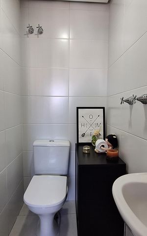 Apartamento à venda com 100m², 3 quartos e 1 vaga Apartamento à venda com 100m², 3 quartos e 1 vagaLavabo