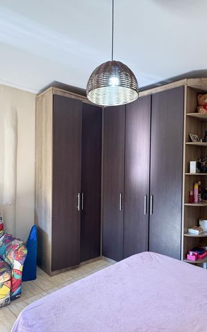 Casa à venda com 700m², 5 quartos e 2 vagas Casa à venda com 700m², 5 quartos e 2 vagasSuíte