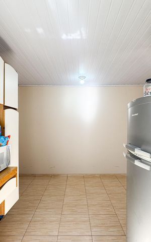 Casa à venda com 700m², 5 quartos e 2 vagas Casa à venda com 700m², 5 quartos e 2 vagasCozinha