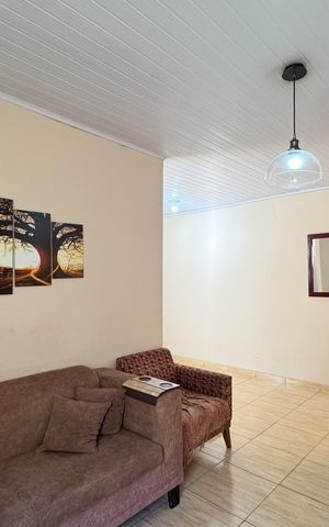 Casa à venda com 700m², 5 quartos e 2 vagas Casa à venda com 700m², 5 quartos e 2 vagasSala
