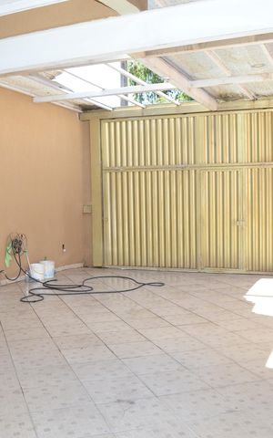 Casa para alugar com 350m², 4 quartos e 5 vagasGaragem
