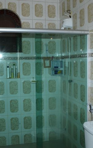 Casa para alugar com 350m², 4 quartos e 5 vagasBanheiro