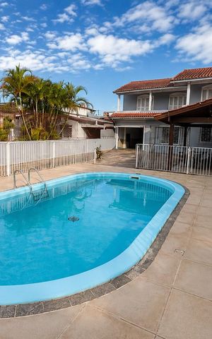 Casa à venda com 250m², 3 quartos e 5 vagas