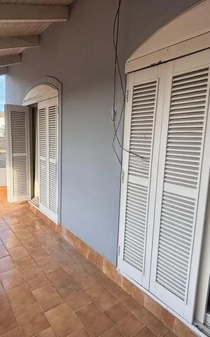 Casa à venda com 250m², 3 quartos e 5 vagas