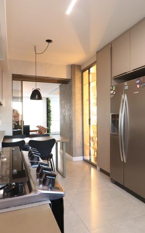 Apartamento à venda com 187m², 3 quartos e 3 vagasCozinha e Área de serviço 