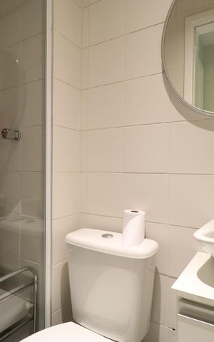 Apartamento à venda com 187m², 3 quartos e 3 vagasBanheiro de serviço 
