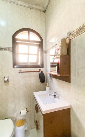 Casa para alugar com 230m², 2 quartos e 1 vagaBanheiro 